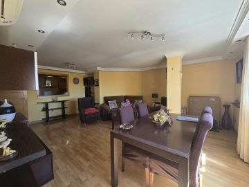 https://cdn.resales-online.com/public/04l12bgg3v/properties/fd9f9bf0370711f0ad0102e0405b089b/w1200/10-bb915d1cb19341576dcdc994b81ab9c5.jpg?v=1747921830