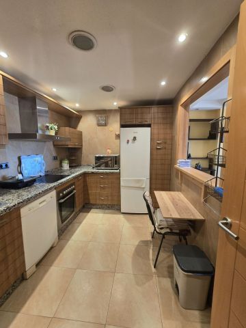 https://cdn.resales-online.com/public/04l12bgg3v/properties/fd9f9bf0370711f0ad0102e0405b089b/w1200/16-ec67b526875bf0124b6ce4328a754439.jpg?v=1747921830