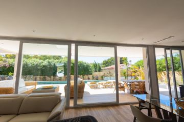 https://cdn.resales-online.com/public/igwbswt24etu184o/properties/44610f172bfa11f0ad0102e0405b089b/w1200/18-cc72f169493c096e712837ff5d8b6e41.jpg?v=1747376829