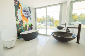 https://cdn.resales-online.com/public/igwbswt24etu184o/properties/44610f172bfa11f0ad0102e0405b089b/w1200/29-7c2f312881aea9bbe9ddaeb9640e2c9a.jpg?v=1747376829