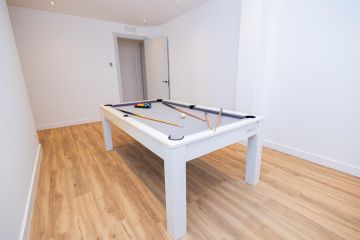 https://cdn.resales-online.com/public/igwbswt24etu184o/properties/44610f172bfa11f0ad0102e0405b089b/w1200/47-b3a03718b4ecea17fd5585e425dce0e2.jpg?v=1747376829