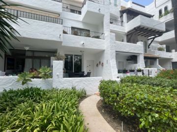 https://cdn.resales-online.com/public/mf919c1vse/properties/645f4131371711f0ad0102e0405b089b/w1200/1-7980e48d732b6fc85c14b43b94d2aa54.jpg?v=1747929434