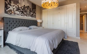 https://cdn.resales-online.com/public/sv5cqzrh1f/properties/20d3d30e37c811f0ad0102e0405b089b/w1200/14-d70dc3102c00d7be0e872dfe1c1f86d7.jpg?v=1748002913