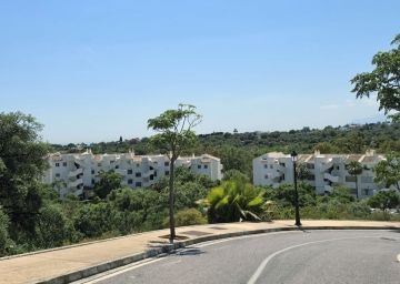 https://cdn.resales-online.com/public/66nt3mzl2e/properties/267444243a2311f0ad0102e0405b089b/w1200/16-ec67b526875bf0124b6ce4328a754439.jpg?v=1748264446