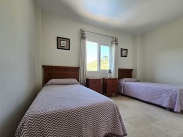 https://cdn.resales-online.com/public/66nt3mzl2e/properties/267444243a2311f0ad0102e0405b089b/w1200/21-2c707e7c511429b4f8ec4ee5f221ddb6.jpg?v=1748264446