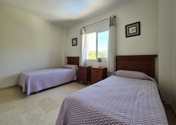 https://cdn.resales-online.com/public/66nt3mzl2e/properties/267444243a2311f0ad0102e0405b089b/w1200/22-bcf8e6250e0bab365f900a8ac31ac040.jpg?v=1748264446