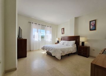 https://cdn.resales-online.com/public/66nt3mzl2e/properties/267444243a2311f0ad0102e0405b089b/w1200/26-c684a62c9f160a1f90904dd925da0645.jpg?v=1748264446