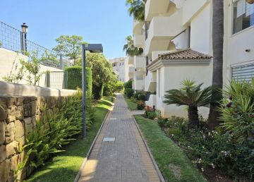 https://cdn.resales-online.com/public/66nt3mzl2e/properties/267444243a2311f0ad0102e0405b089b/w1200/8-e64a9055bba3e77ac8aca3b893cdf826.jpg?v=1748264446