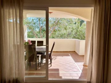 https://cdn.resales-online.com/public/dgqxclc4l2/properties/76d7092d39f711f0ad0102e0405b089b/w1200/1-7980e48d732b6fc85c14b43b94d2aa54.jpg?v=1748246730