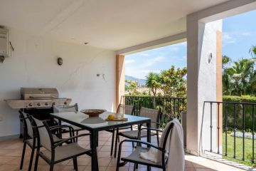 https://cdn.resales-online.com/public/ffy5dwawcp/properties/5154a67139ee11f0ad0102e0405b089b/w1200/26-c684a62c9f160a1f90904dd925da0645.jpg?v=1748239217