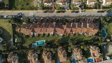 https://cdn.resales-online.com/public/ffy5dwawcp/properties/5154a67139ee11f0ad0102e0405b089b/w1200/35-53608d01401493ba18e3704836160563.jpg?v=1748239217