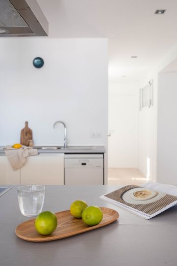https://cdn.resales-online.com/public/ffy5dwawcp/properties/fc10031b385b11f0ad0102e0405b089b/w1200/11-20939a0134ad724a8cb2a801094d15a4.jpg?v=1748066416