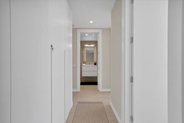 https://cdn.resales-online.com/public/4wiopnr8ch/properties/984c72ea37f811f0ad0102e0405b089b/w1200/10-bb915d1cb19341576dcdc994b81ab9c5.jpg?v=1748026166