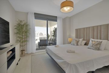 https://cdn.resales-online.com/public/4wiopnr8ch/properties/984c72ea37f811f0ad0102e0405b089b/w1200/16-ec67b526875bf0124b6ce4328a754439.jpg?v=1748026166