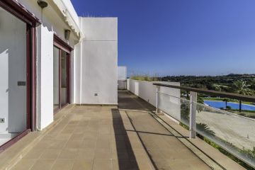 https://cdn.resales-online.com/public/pn4iz419alz18eav/properties/5d4b2c0f353b11f0ad0102e0405b089b/w1200/2-5bd7b9d04b45e33852eaf0ec6670150d.jpg?v=1747763939
