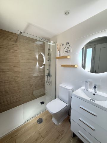 https://cdn.resales-online.com/public/ji01jy8heq/properties/9d00d97c30b811f0ad0102e0405b089b/w1200/28-ef19a2c59920e2e087cd278a51b6dbf8.jpg?v=1748271434