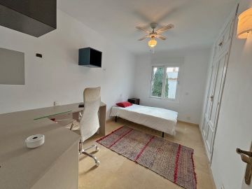 https://cdn.resales-online.com/public/43uk4ir2o1rtb42x/properties/640a45032bef11f0ad0102e0405b089b/w1200/17-dd5fcd4f0eb487dfa3803f7e20814c0e.jpg?v=1746700362