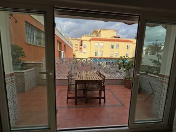 https://cdn.resales-online.com/public/43uk4ir2o1rtb42x/properties/640a45032bef11f0ad0102e0405b089b/w1200/27-f6e8bc237ba13ac4c268badec6354f3d.jpg?v=1746700362