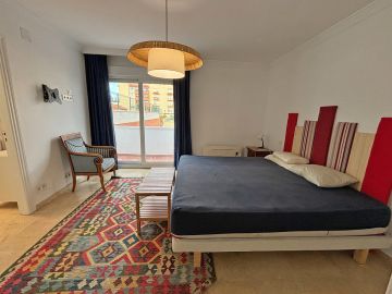 https://cdn.resales-online.com/public/43uk4ir2o1rtb42x/properties/640a45032bef11f0ad0102e0405b089b/w1200/5-3595ad71cbd87be6c3643a4285ef4791.jpg?v=1746700362