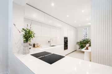 https://cdn.resales-online.com/public/xxgluerdu7/properties/cff947823ab411f0ad0102e0405b089b/w1200/14-d70dc3102c00d7be0e872dfe1c1f86d7.jpg?v=1748324470