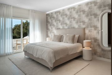 https://cdn.resales-online.com/public/xxgluerdu7/properties/cff947823ab411f0ad0102e0405b089b/w1200/27-f6e8bc237ba13ac4c268badec6354f3d.jpg?v=1748324470