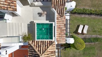 https://cdn.resales-online.com/public/xxgluerdu7/properties/cff947823ab411f0ad0102e0405b089b/w1200/39-a493fe9149752455d4aa759b42ca0ea1.jpg?v=1748324470
