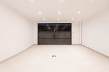 https://cdn.resales-online.com/public/xxgluerdu7/properties/cff947823ab411f0ad0102e0405b089b/w1200/52-aa08978ddec66a09ad5932aa90b5d90c.jpg?v=1748324470