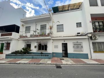 https://cdn.resales-online.com/public/u6447mvlgg/properties/1855290f3bb011f0ad0102e0405b089b/w1200/19-d0ed7da2012a09046d307c195d98e7d6.jpg?v=1748432946