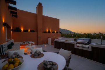 https://cdn.resales-online.com/public/f7dtpabycf/properties/6d9405f13ad311f0ad0102e0405b089b/w1200/33-f37a7fab00fce6ff6b895520b67d6d6d.jpg?v=1748352633
