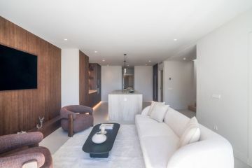 https://cdn.resales-online.com/public/f7dtpabycf/properties/6d9405f13ad311f0ad0102e0405b089b/w1200/7-aa4cc561180b369757c0bb4af9886cd3.jpg?v=1748352633