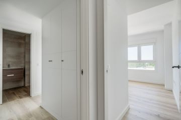 https://cdn.resales-online.com/public/hgk050u44e/properties/7135dc853cdd11f0ad0102e0405b089b/w1200/18-cc72f169493c096e712837ff5d8b6e41.jpg?v=1748563000