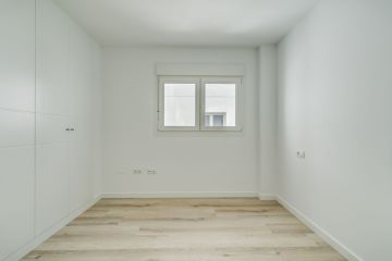 https://cdn.resales-online.com/public/hgk050u44e/properties/7135dc853cdd11f0ad0102e0405b089b/w1200/23-79897b85162c6a486c7a4d1eb46924dd.jpg?v=1748563000