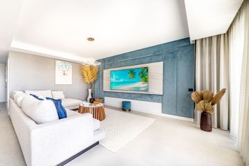 https://cdn.resales-online.com/public/2clagkpr0e/properties/40e18c553b3411f0ad0102e0405b089b/w1200/8-e64a9055bba3e77ac8aca3b893cdf826.jpg?v=1748379365