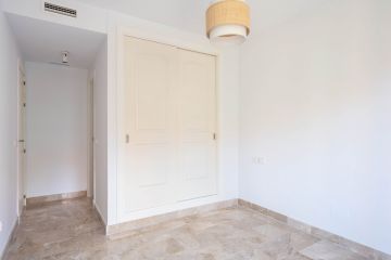 https://cdn.resales-online.com/public/ffy5dwawcp/properties/a6d27f0b36c911f0ad0102e0405b089b/w1200/12-53013098fcab6c38b1379cd33298e050.jpg?v=1747893616