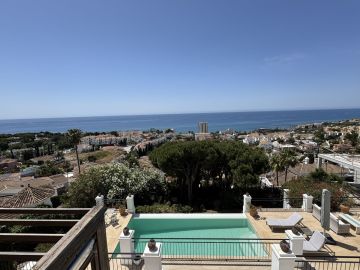 https://cdn.resales-online.com/public/exkwnp8qxt/properties/07e97fcf406711f0ad0102e0405b089b/w1200/1-7980e48d732b6fc85c14b43b94d2aa54.jpg?v=1749040198
