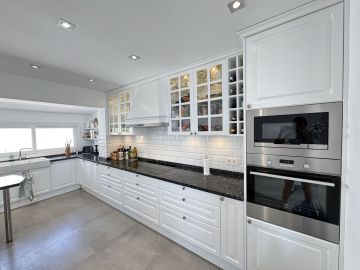 https://cdn.resales-online.com/public/exkwnp8qxt/properties/07e97fcf406711f0ad0102e0405b089b/w1200/11-20939a0134ad724a8cb2a801094d15a4.jpg?v=1749040198
