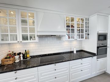 https://cdn.resales-online.com/public/exkwnp8qxt/properties/07e97fcf406711f0ad0102e0405b089b/w1200/12-53013098fcab6c38b1379cd33298e050.jpg?v=1749040198