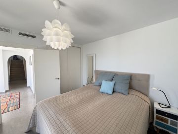 https://cdn.resales-online.com/public/exkwnp8qxt/properties/07e97fcf406711f0ad0102e0405b089b/w1200/40-f31507287178c6a03c2c34ff88cc832c.jpg?v=1749040198