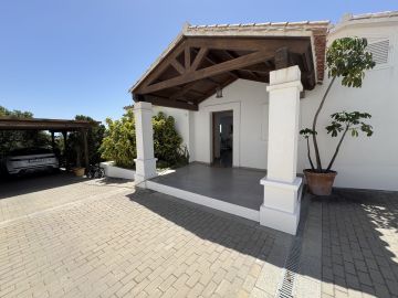 https://cdn.resales-online.com/public/exkwnp8qxt/properties/07e97fcf406711f0ad0102e0405b089b/w1200/52-aa08978ddec66a09ad5932aa90b5d90c.jpg?v=1749040198