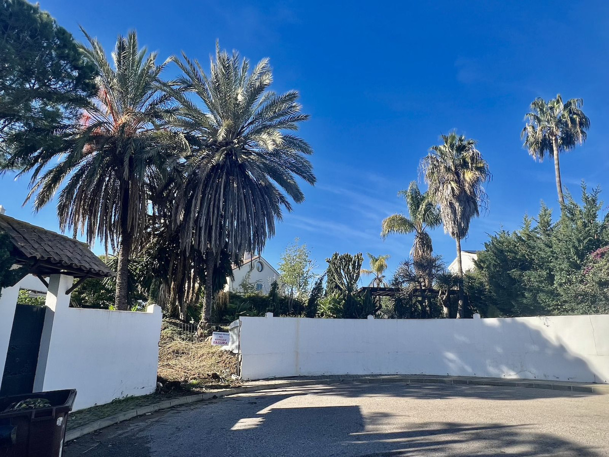 https://cdn.resales-online.com/public/pof7p5dnamcfxpnj/properties/71ef317b403f11f0ad0102e0405b089b/w1200/1-7980e48d732b6fc85c14b43b94d2aa54.jpg?v=1749038632