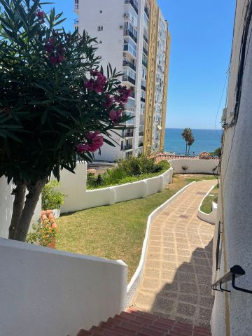https://cdn.resales-online.com/public/jss4682jto/properties/df6a738f5d7211ef90df0217bc231ef4/w1200/54-cba5c6f0c186831e5b449ecd59074d41.jpg?v=1748346095