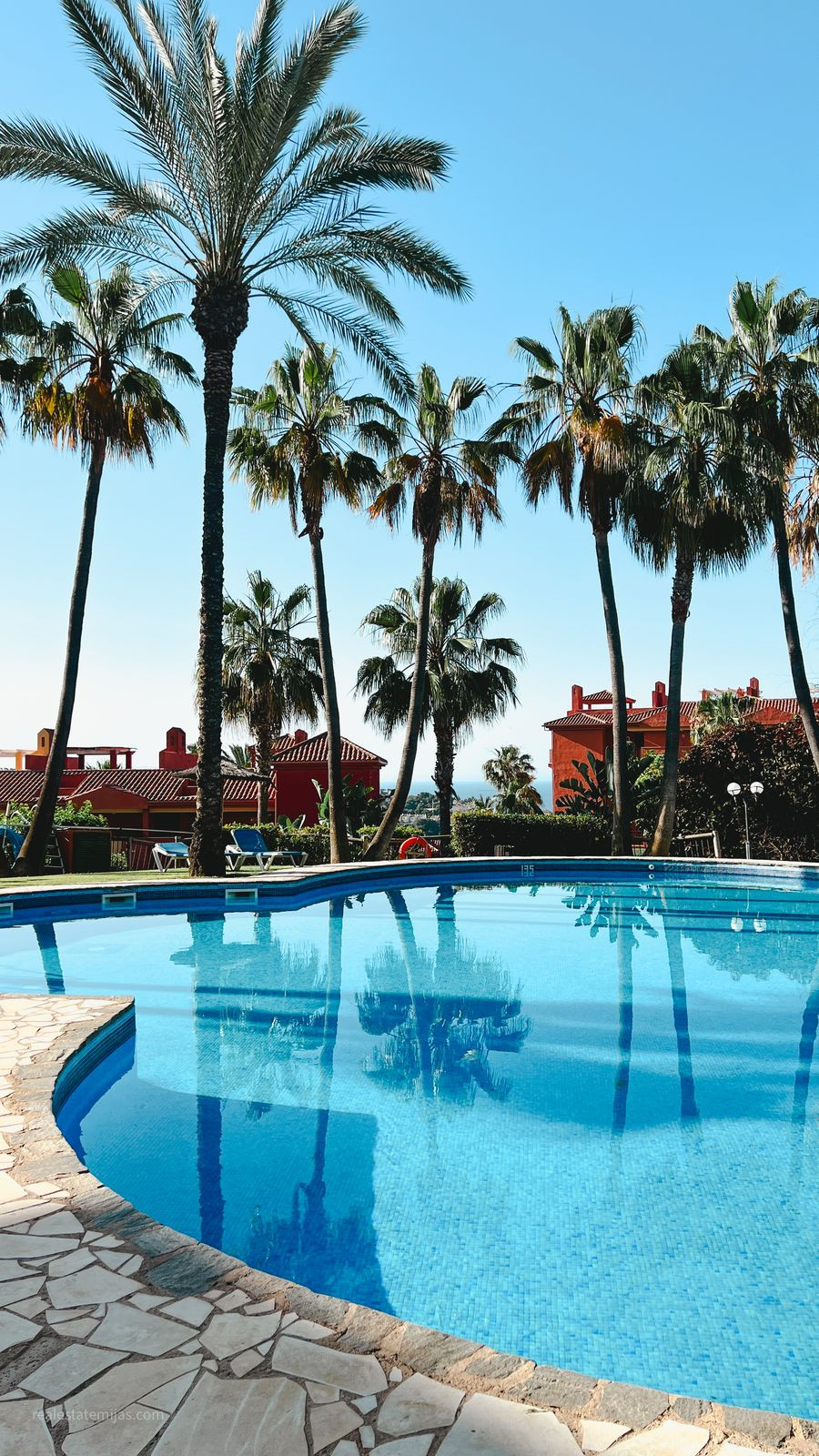 https://cdn.resales-online.com/public/dhh2l6v9j3/properties/206d550041f211f0ad0102e0405b089b/w1200/25-45e7a00e8ada30030040e20a35fbccfd.jpg?v=1749120662