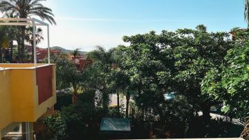 https://cdn.resales-online.com/public/dhh2l6v9j3/properties/206d550041f211f0ad0102e0405b089b/w1200/21-2c707e7c511429b4f8ec4ee5f221ddb6.jpg?v=1749120662