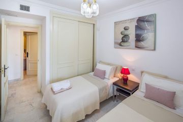 https://cdn.resales-online.com/public/xfnjwk1pw1/properties/1c92f8c141ed11f0ad0102e0405b089b/w1200/3-e898b2bb2a2fdfd06d2c39894dce8316.jpg?v=1749140011