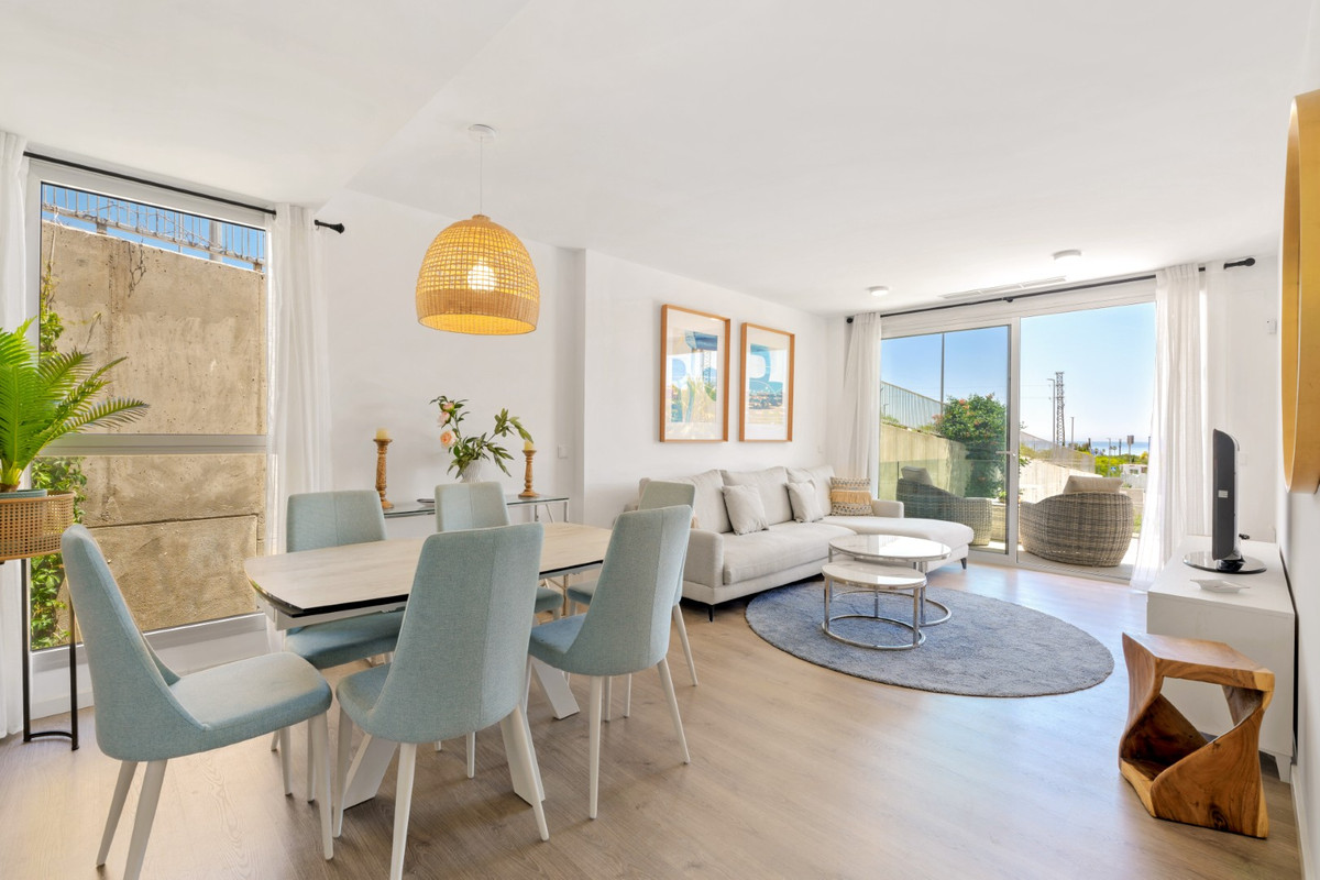 https://cdn.resales-online.com/public/0741nl4ih1/properties/c04c89e741cb11f0ad0102e0405b089b/w1200/1-7980e48d732b6fc85c14b43b94d2aa54.jpg?v=1749190601