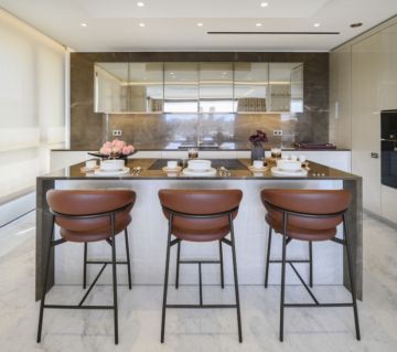 https://cdn.resales-online.com/public/vj79r8sgv9/properties/2b68817e41f611f0ad0102e0405b089b/w1200/7-aa4cc561180b369757c0bb4af9886cd3.jpg?v=1749207736