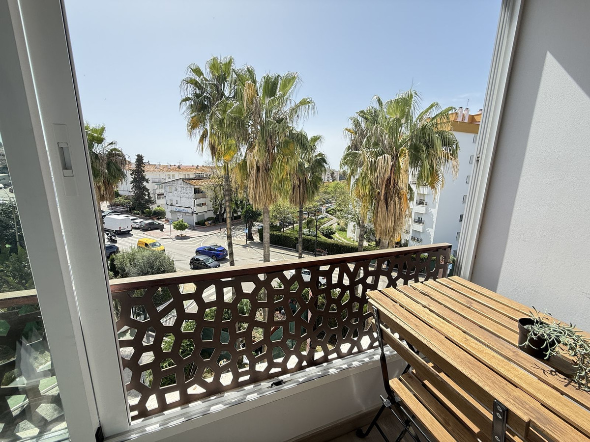 https://cdn.resales-online.com/public/am1ea4ovvuxnin9h/properties/49cf0b8f163211f08cfb02e0405b089b/w1200/1-7980e48d732b6fc85c14b43b94d2aa54.jpg?v=1749204509