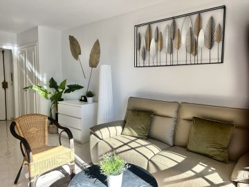 https://cdn.resales-online.com/public/jss4682jto/properties/47ee3cb0451811f0ad0102e0405b089b/w1200/4-c23c0f86247804fa50226aecd8b0b2c8.jpg?v=1749466703