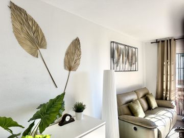 https://cdn.resales-online.com/public/jss4682jto/properties/47ee3cb0451811f0ad0102e0405b089b/w1200/5-3595ad71cbd87be6c3643a4285ef4791.jpg?v=1749466703