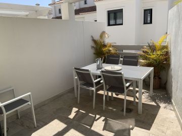https://cdn.resales-online.com/public/11ri1gpymy/properties/77c02229450911f0ad0102e0405b089b/w1200/14-d70dc3102c00d7be0e872dfe1c1f86d7.jpg?v=1749461583